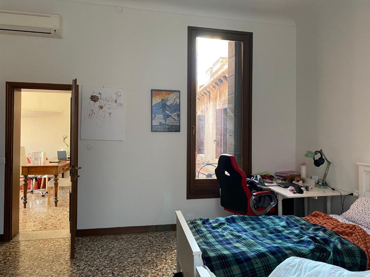 Appartamento Al Centro Di Venezia 6 Posti Letto Exterior photo